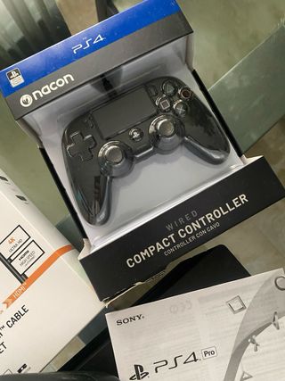 PS4 Pro + 2 Mandos + 2 Juegos NUEVOS