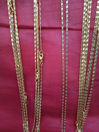 Collar dorado bisutería