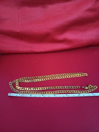 Collar dorado bisutería