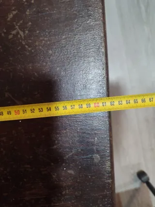 Mesita auxiliar de madera con ruedas