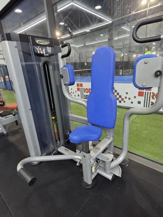 EQUIPAMIENTO GIMNASIO COMPLETO