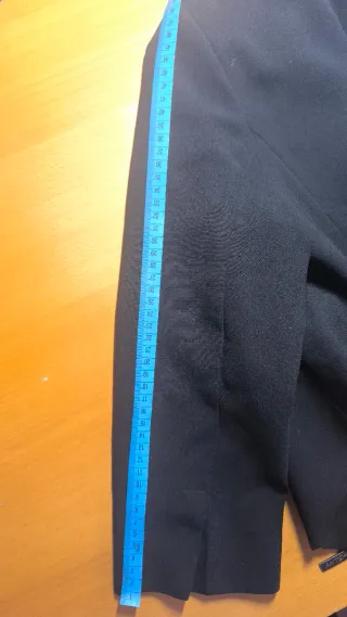 Chaqueta bolero negra cremallera