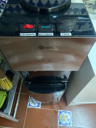 Dispensador Agua Fría, Caliente y Natural