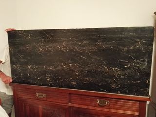 Credenza in noce intarsiata