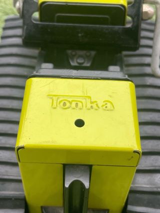 Tonka Excabadora T-6 a escala funcional