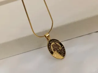 Collar de Acero st Michael oro bañado 18K