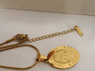 Collar de Acero st Michael oro bañado 18K