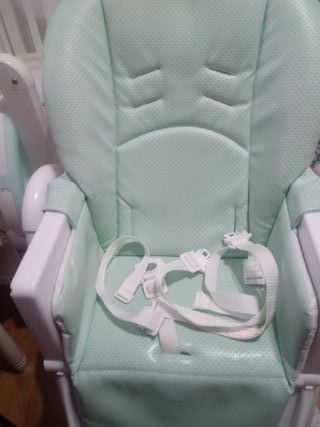 Trona de bebé color blanco