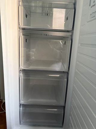 Congelador vertical Balay