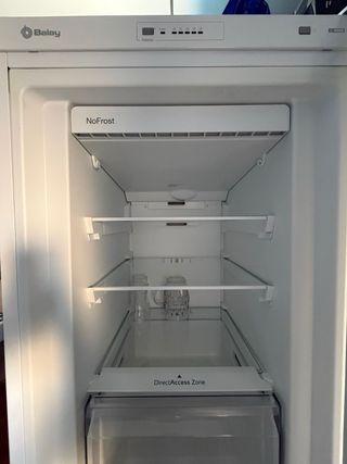 Congelador vertical Balay