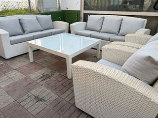 Conjunto Sofás Terraza con Mesa