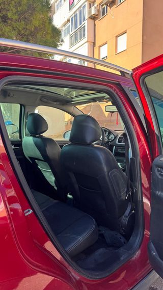 Peugeot 207sw outdoor  2009