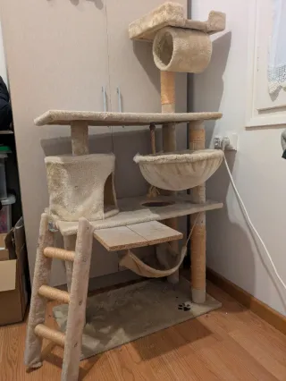 Árbol para gatos con hamaca y rascador