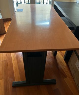 Mesa Oficina color nogal/metal Mesa oficina wengue