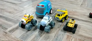 Lote coches y camiones de juguete