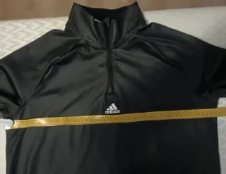 Chaqueta deportiva Adidas negra