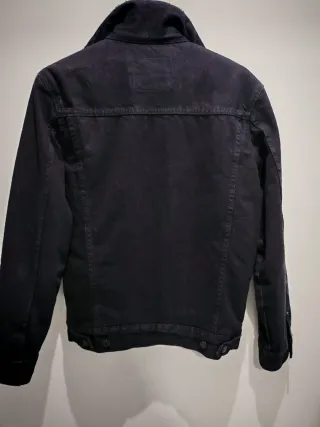 Chaqueta Zara Negra con Borrego
