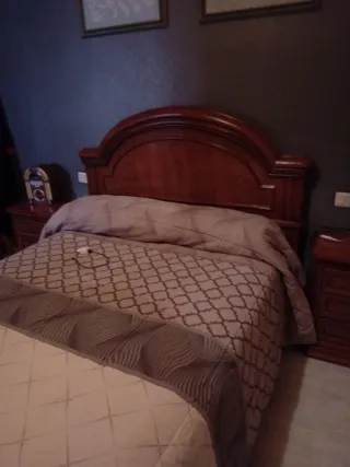 Dormitorio completo madera oscura