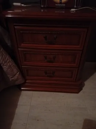 Dormitorio completo madera oscura