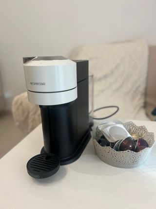 Macchina Caffè Nespresso Vertuo Poco Usata