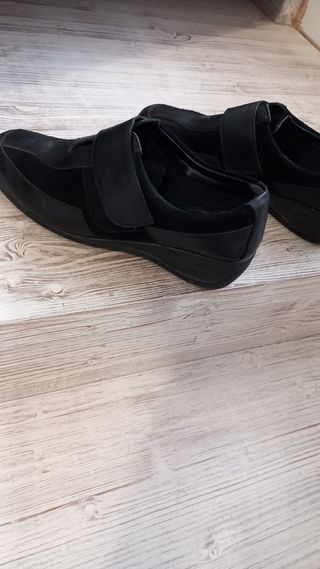 Sneakers donna nere n.37