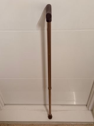 Bastón ajustable metal y plástico