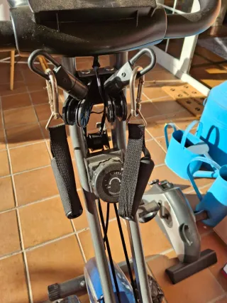 Bicicleta Estática Azul y Gris