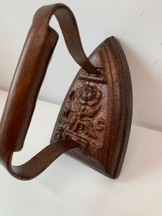 Ferro da stiro antico raro da collezione