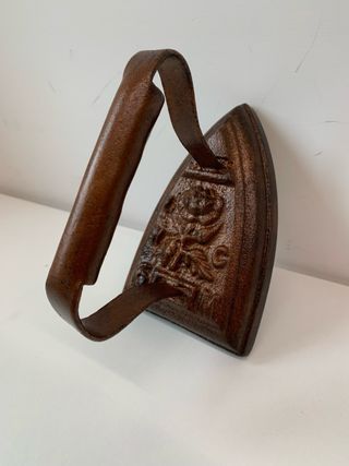 Ferro da stiro antico raro da collezione