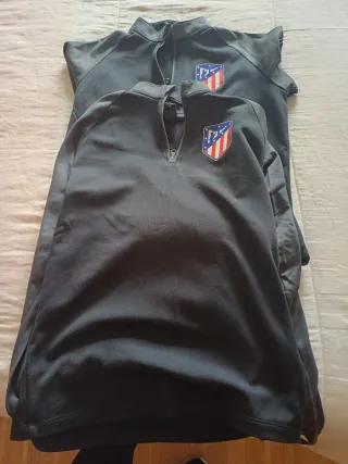Sudadera Atlético de Madrid talla M de niño