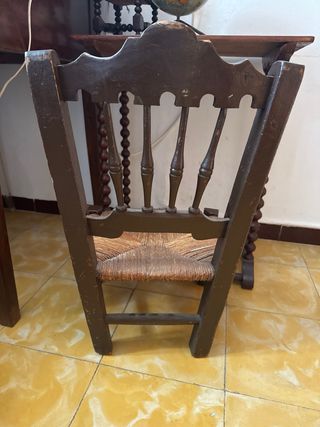 Silla pequeña vintage cuerda