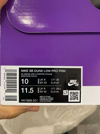 Nike SB Dunk Low Krampus