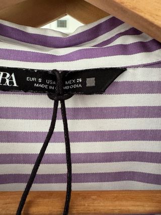 Camisa Zara Rayas Morado y Blanco Talla S