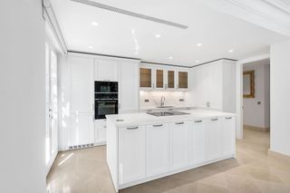 Chalet en alquiler en Nagüeles Alto en Marbella