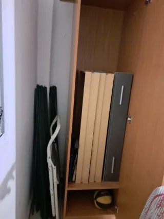 Armario ropero Ikea madera dormitorio