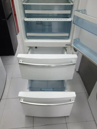 Nevera Haier 1.90m x 60cm