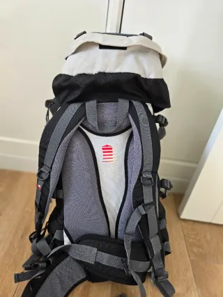 Mochila Trekking McKinley Rock 40