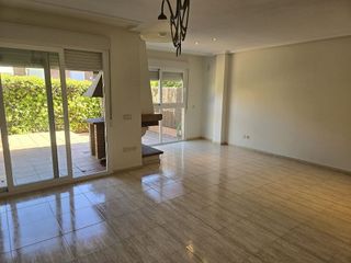 Casa adosada en alquiler en Mirasierra en Madrid