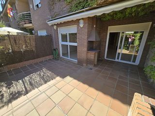 Casa adosada en alquiler en Mirasierra en Madrid