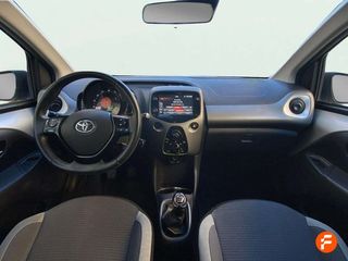 Toyota Aygo 1.0 70 x-play