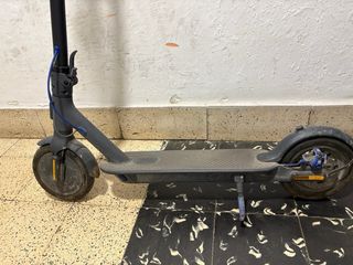 Patinete Eléctrico Xiaomi Mi Scooter 3