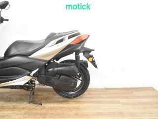 YAMAHA XMAX 125