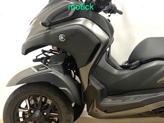 YAMAHA TRICITY 300