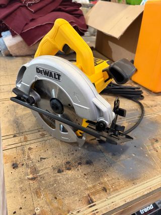 Sierra Circular DeWalt Nueva