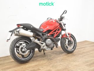 DUCATI MONSTER 696 (A2)