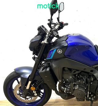 YAMAHA MT-09 (A2)