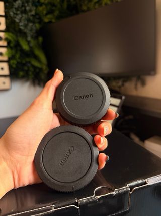 Canon EOS R100 RF-S 18-45mm F4.5-6.3 IS STM KIT