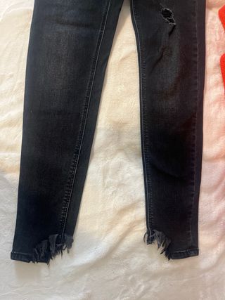 Jeans neri donna strappati