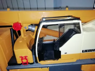 Camion Grua Bruder Liebherr