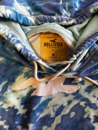 Sudadera Hollister Tie-Dye Azul y Blanca